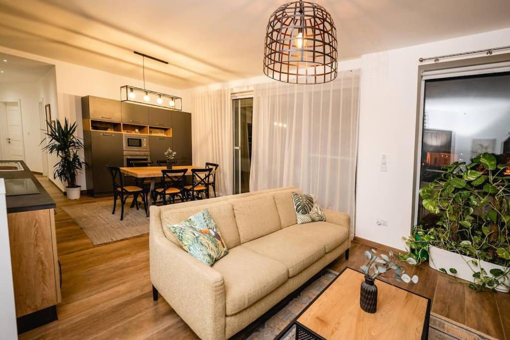 Luxurious & Stylish Penthouse With Private Pool Apartment Msida Bagian luar foto